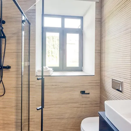 Bright With Free Parking * Ρίγα